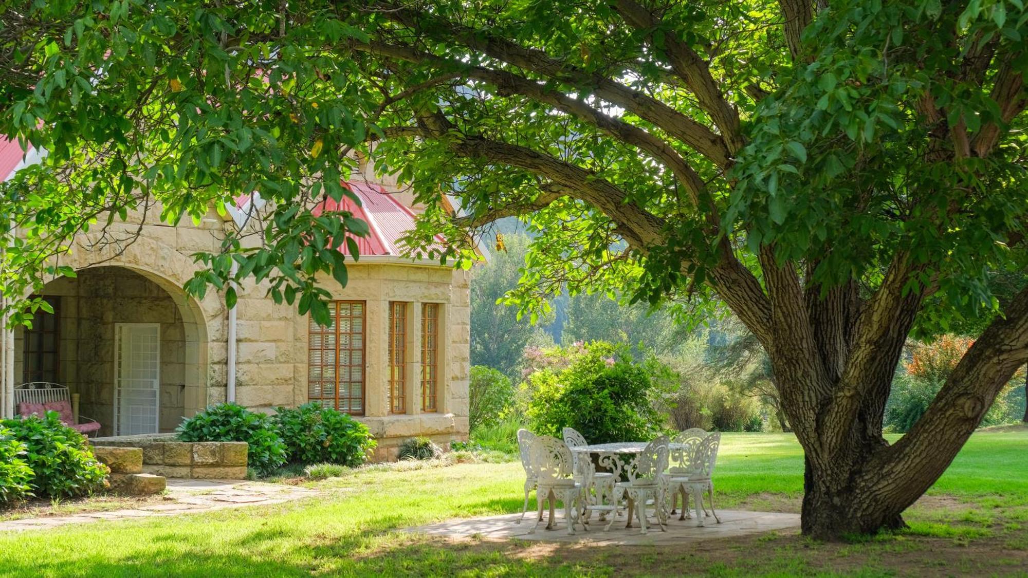 St Fort Farm Guesthouse Clarens Bagian luar foto