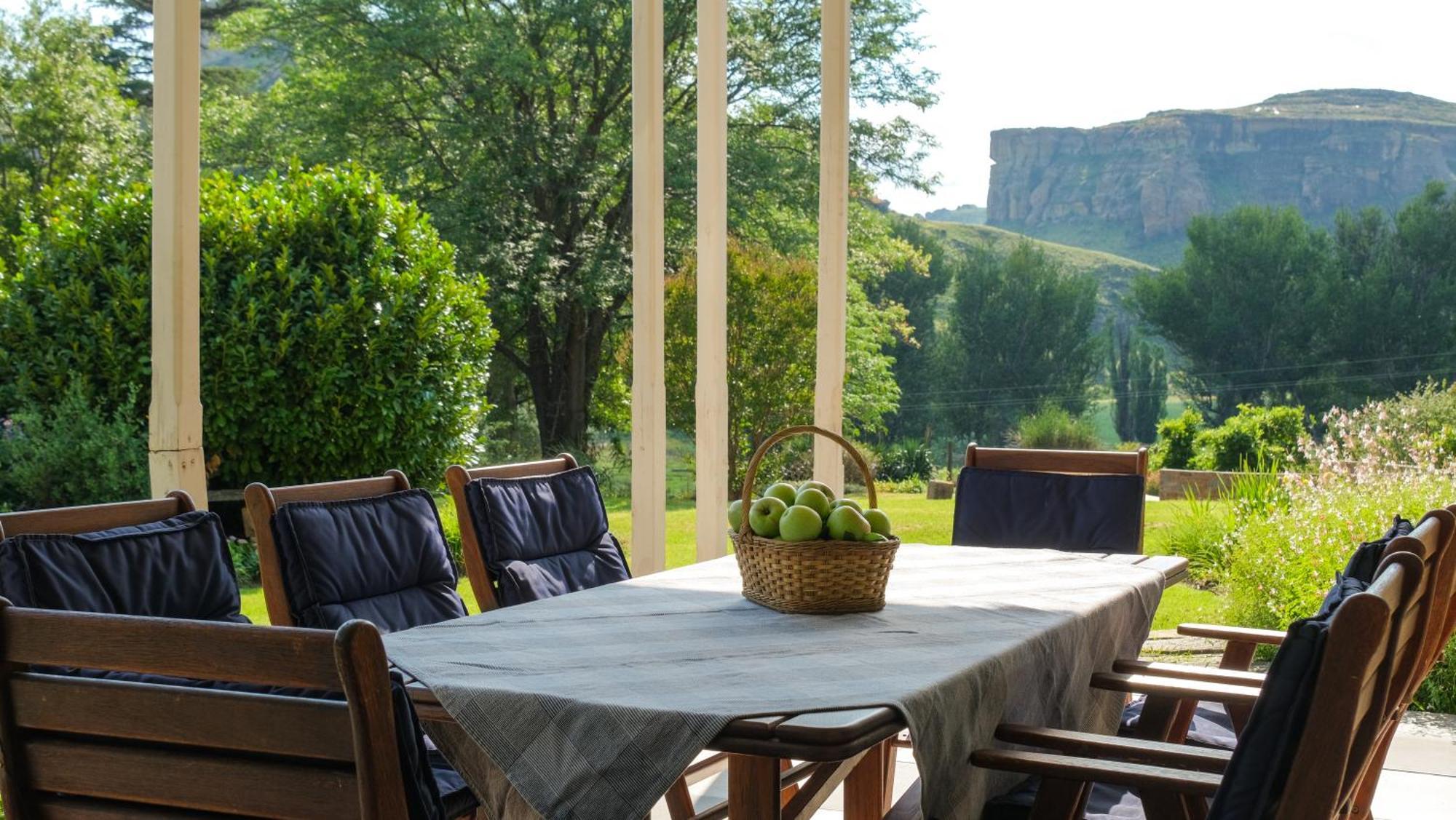 St Fort Farm Guesthouse Clarens Bagian luar foto
